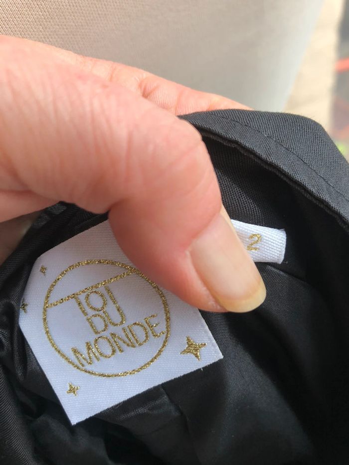 Veste toi du monde taille 2 - photo numéro 4