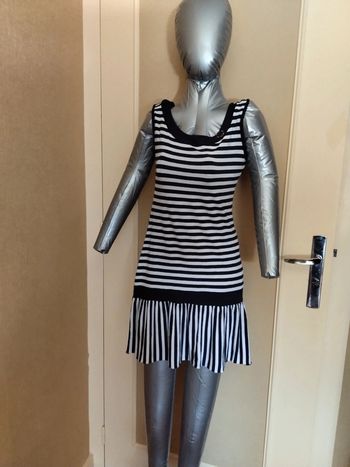 Robe sans manches. Marque Natural (A62)