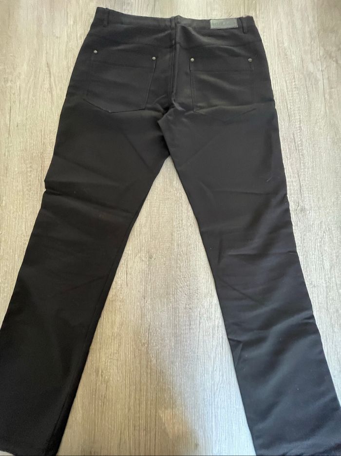 Pantalon noir - photo numéro 3