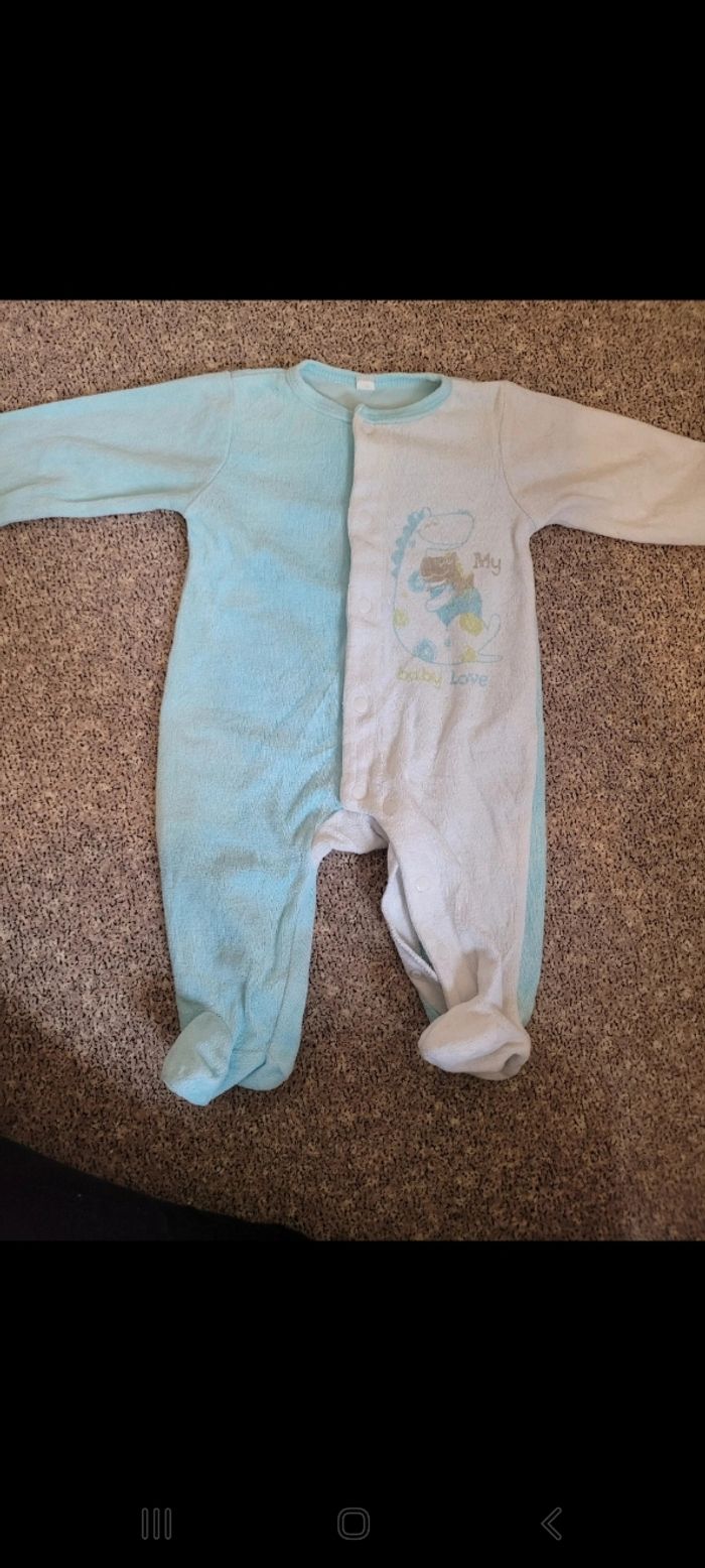 Lot pijamas 3mois - photo numéro 8