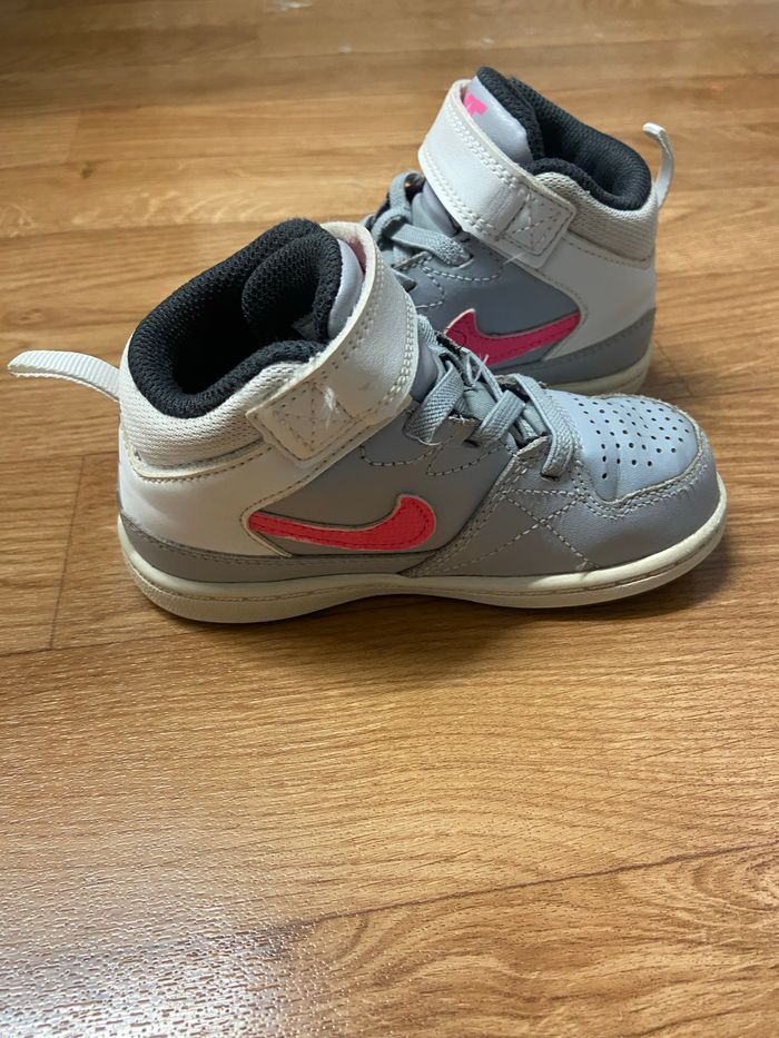 Baskets montantes Nike fille T.25 - photo numéro 4
