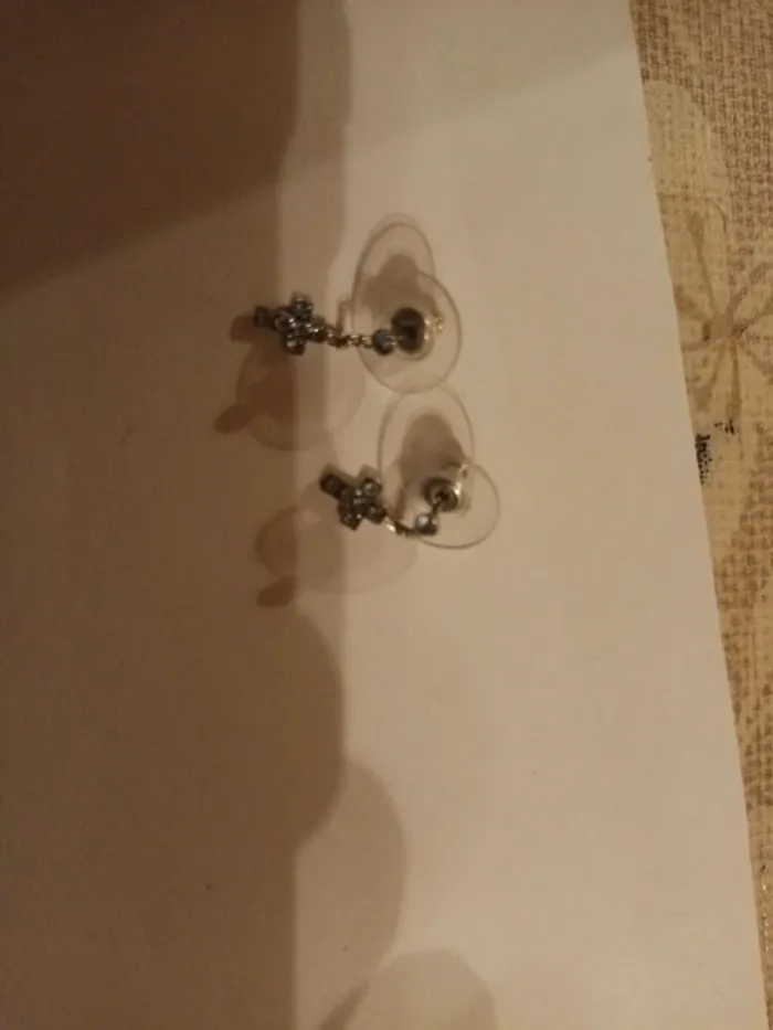 Boucles d'oreilles petite croix