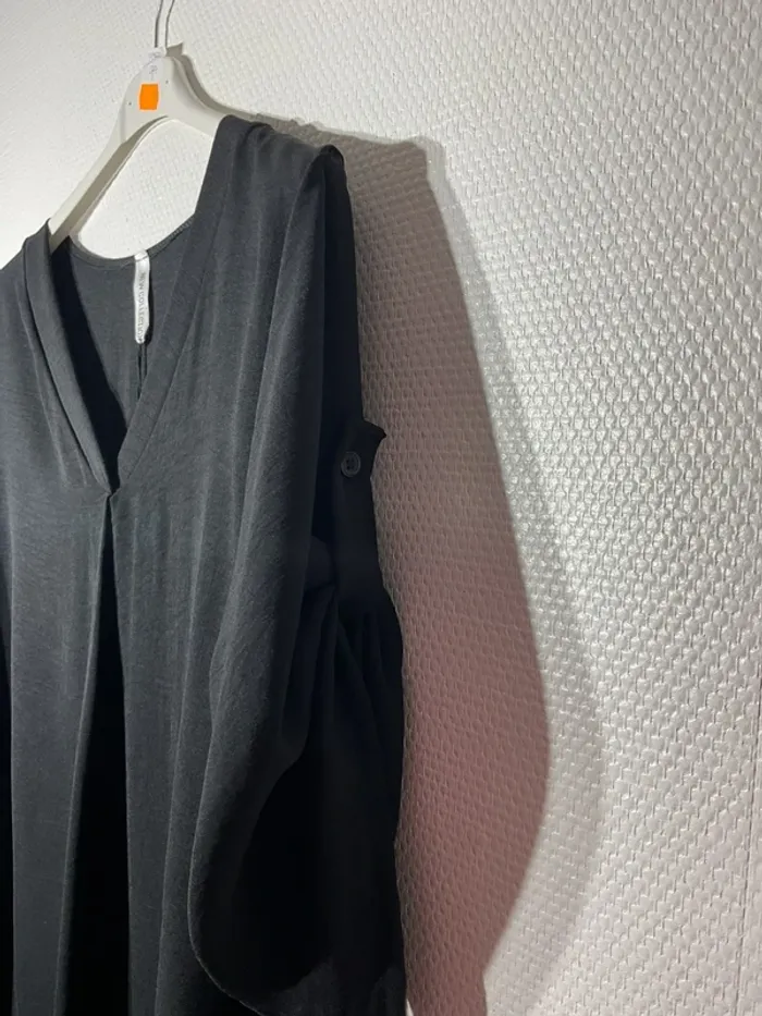 Blouse oversize femme taille unique (38-46)- new collection- neuve avec étiquette - photo numéro 2