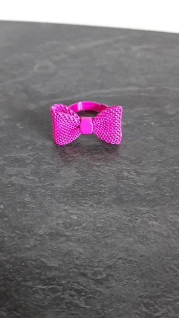 Bague nœud papillon