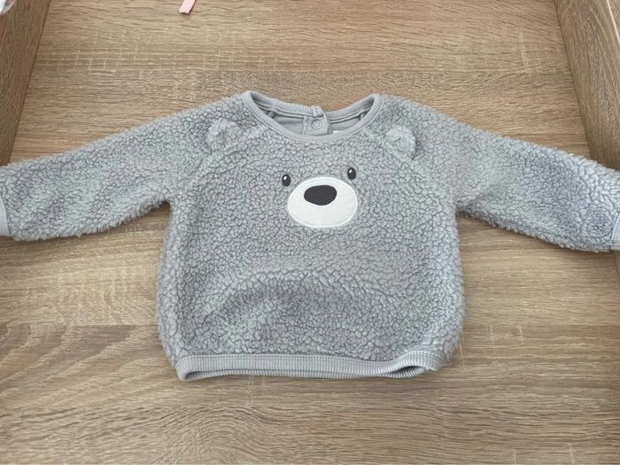 Pull bébé taille 3 mois