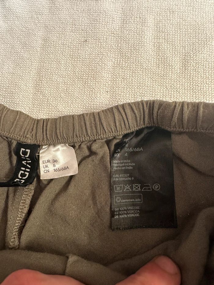 Short kaki – H&M – Taille 36 💚 - photo numéro 7