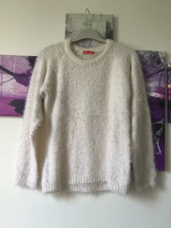 Pull blanc très doux 12 ans