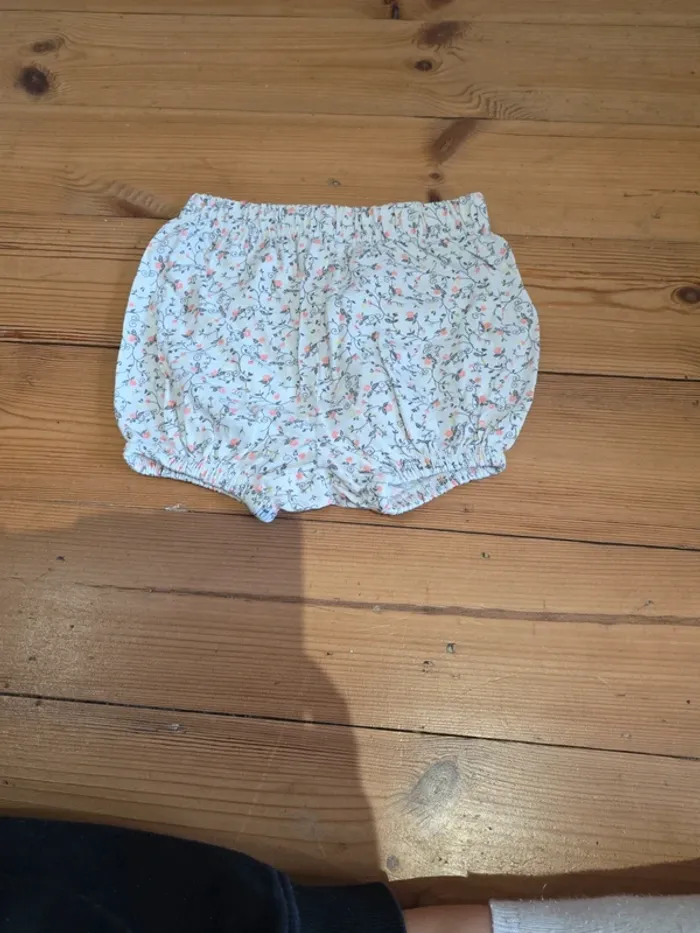Lot de 7 vêtements d'été en coton taille 12 mois. - photo numéro 8