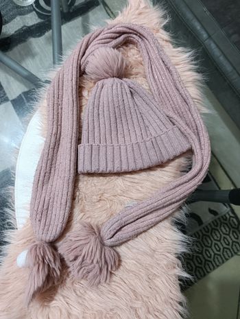 Écharpe et bonnet fille taille 7 ans