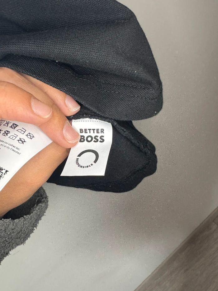 👕 polo homme - Hugo Boss - taille S - très bon état - noir - photo numéro 9