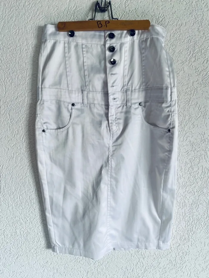 Jupe blanche taille haute