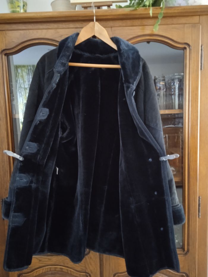 Manteau femme daim   taille 46 - photo numéro 2