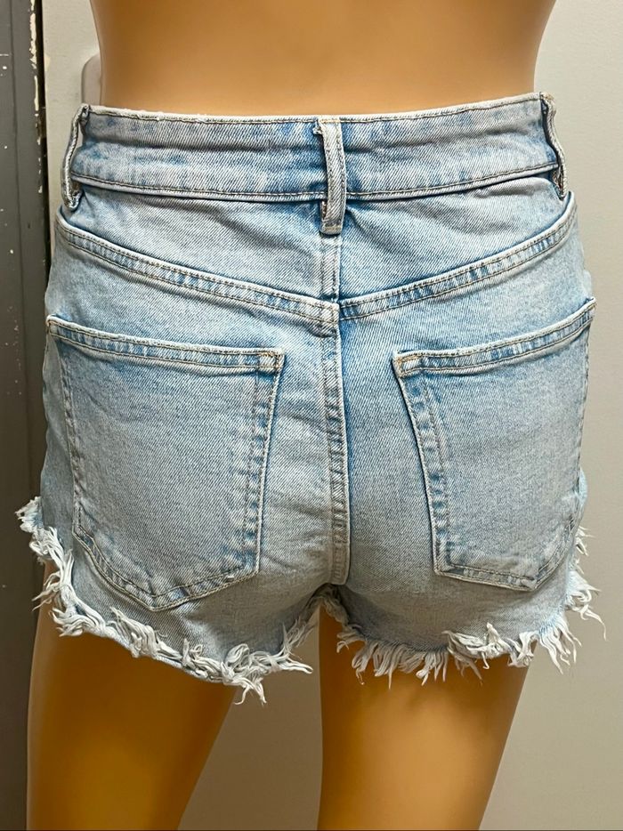 Short destroy Zara - photo numéro 5