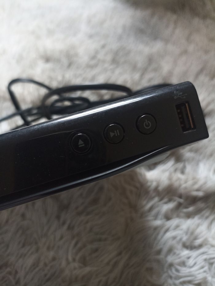 Lecteur DVD Philips avec câbles très bon état - photo numéro 2