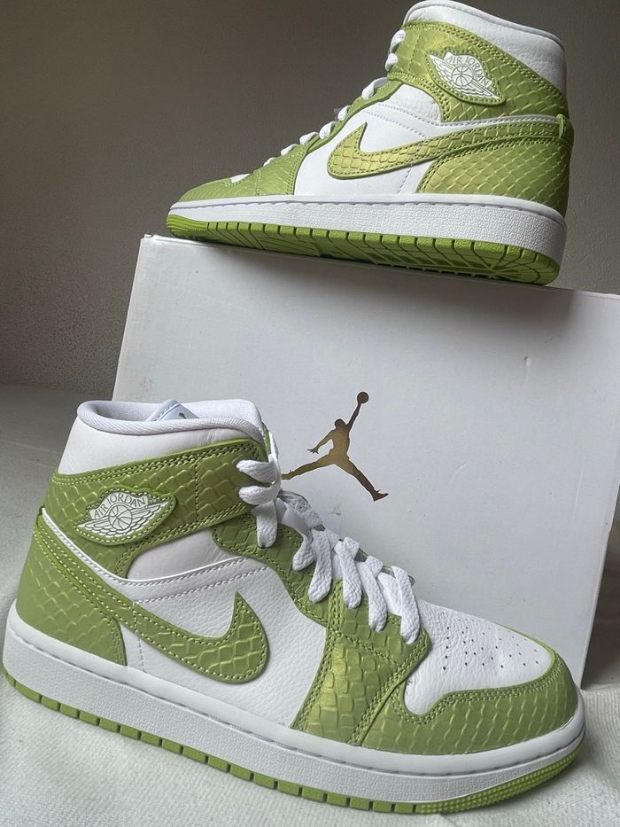Nike Jordan 1 Mid Green Python