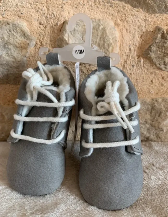 Lot ensembles Petit Béguin bio + chaussons Blanc et Gris 6M - photo numéro 17