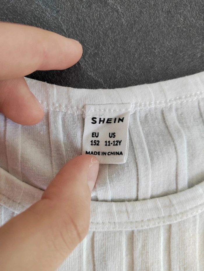 Crop top blanc sans manche Shein Taille : 11 / 12 ans Excellent état - photo numéro 2