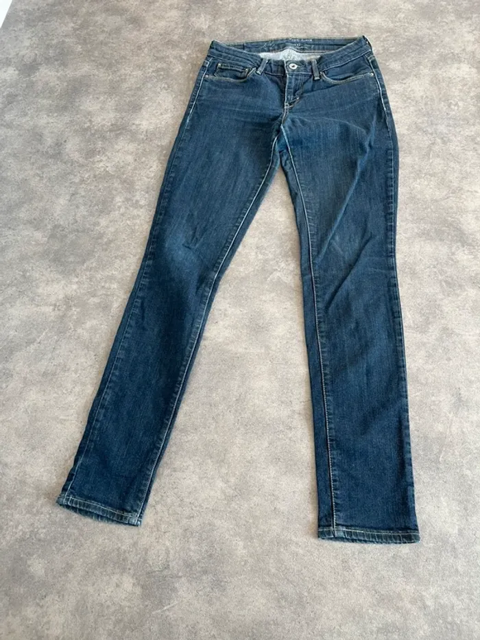 Jean Levi’s Demi Curve W26 L32 - photo numéro 2