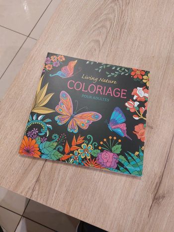 Livre coloriage adulte living nature neuf