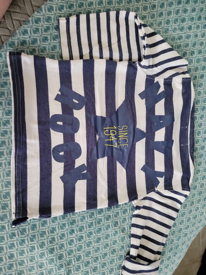 Lot 2 T-shirts manches longues Gémo 24mois - photo numéro 4