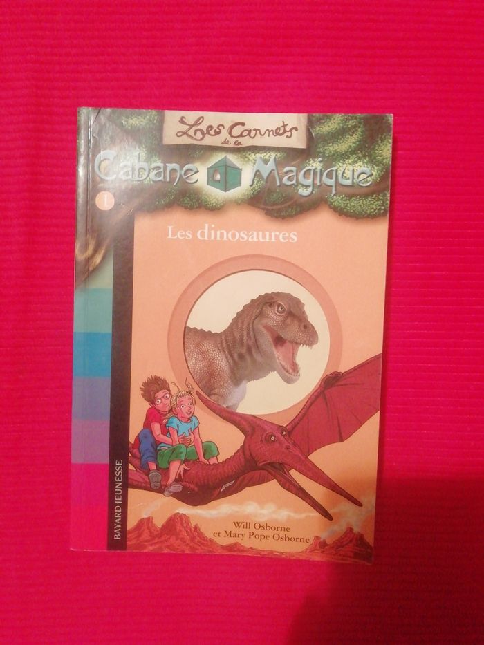 Cabane magique les dinosaures.