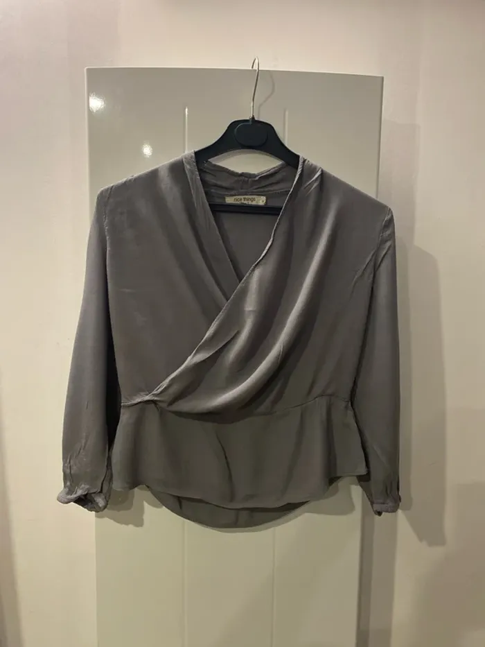 Haut blouse gris