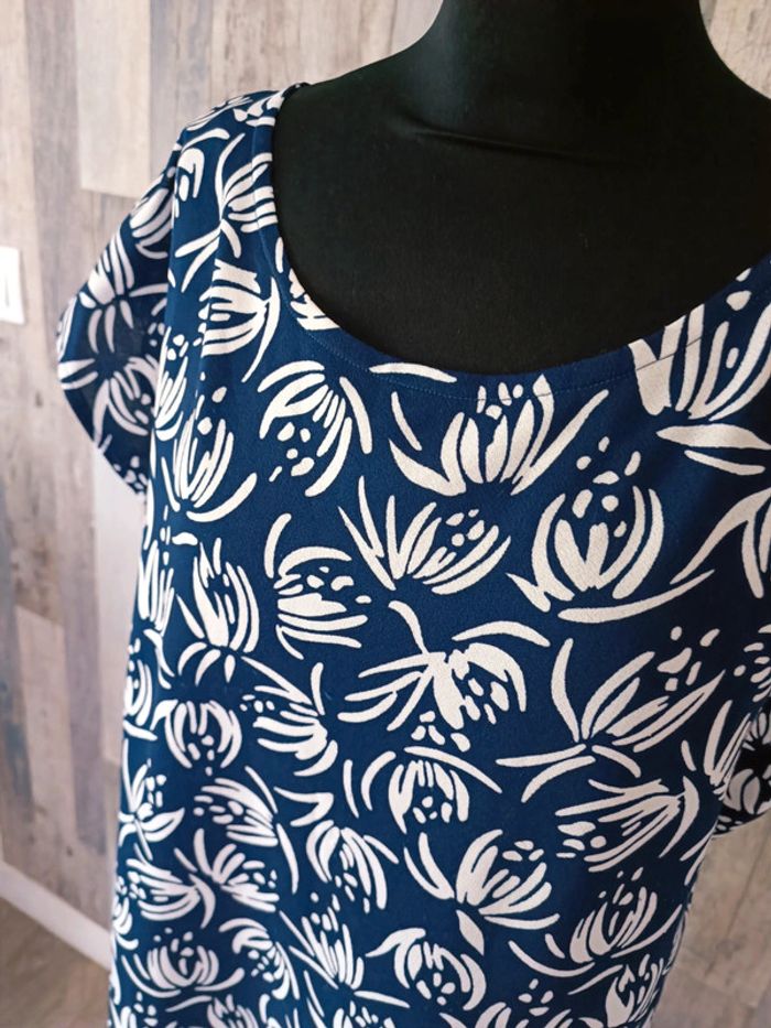 Robe fleurie 42 - photo numéro 2