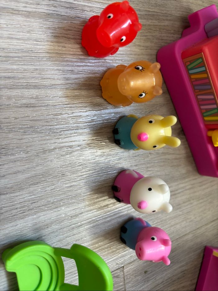 École peppa pig - photo numéro 6