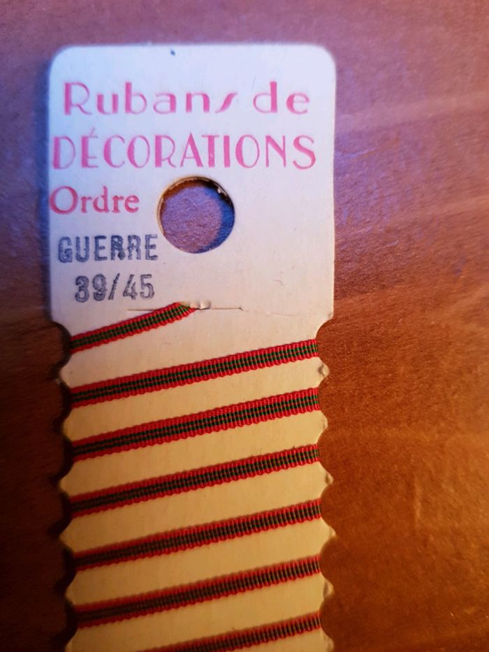 Ruban de décoration militaire ordre 39-45