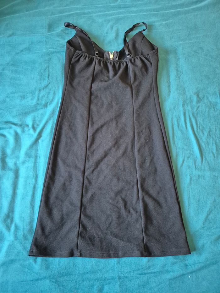 Robe noir - photo numéro 2