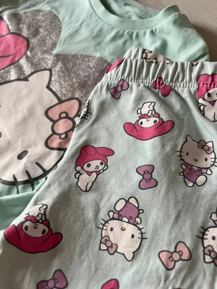 Pyjama mi saison C&A hello Kitty 5 ans - photo numéro 3