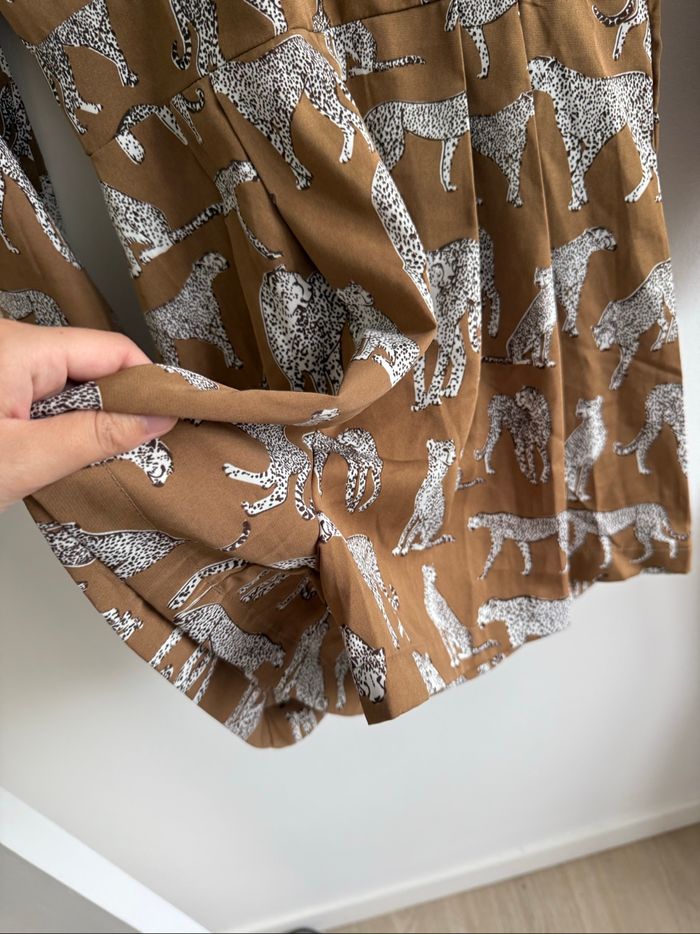 Combishort marron clair avec léopard léopard blanc Shein taille 36 S - photo numéro 4