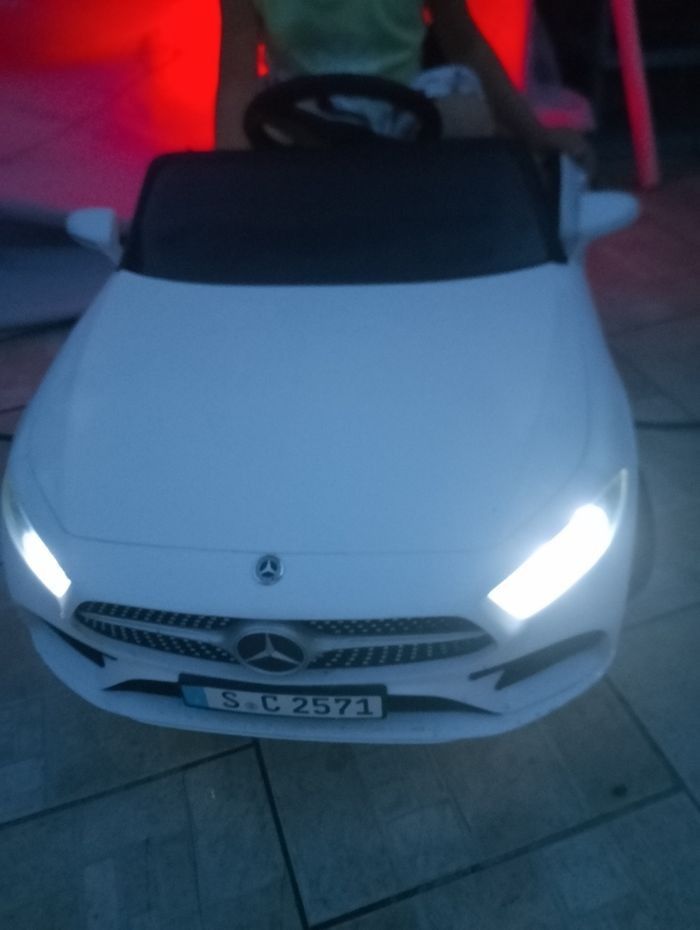 Voiture avec télécommande Mercedes Benz CLS 350 - photo numéro 8