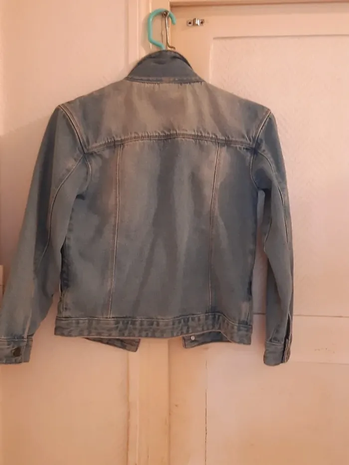 Veste en jeans garçon effets usés taille 10 ans - photo numéro 2