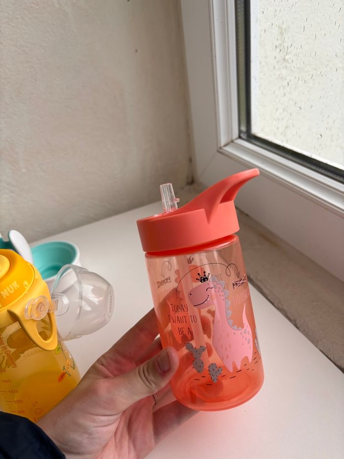 Lot Nuk kiddy cup et Nuk goblet d’apprentissage évolutif 2 en 1 et gourde paille offerte - photo numéro 7