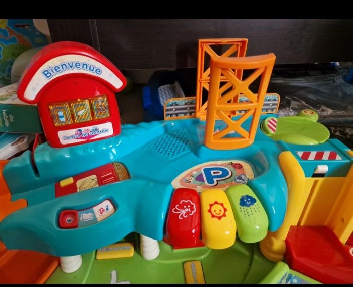 Lot de circuit et garage Vtech - photo numéro 2