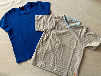 Lot 2 tee-shirts Smile et H&M 5 ans