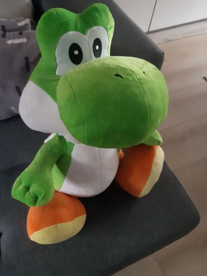 Yoshi grande peluche 75cm