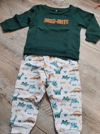 Ensemble pantalon et pull dino-mite 6/12 mois