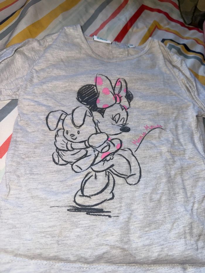 Tee shirt disney 2-3ans - photo numéro 2