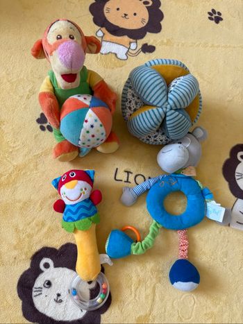 Peluches jouets