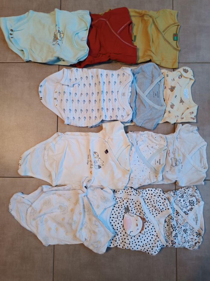 Lot bodies manches longues 6 mois