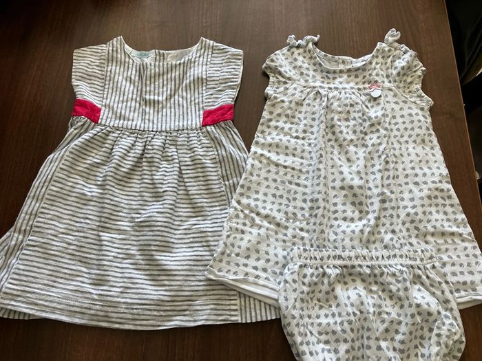 Lot 2 robes 18 mois