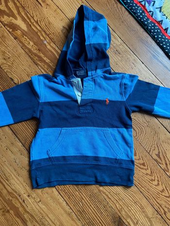 Polo taille 3 ans avec capuche