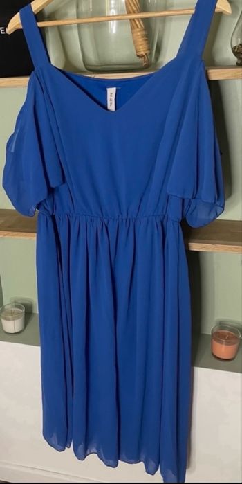 Robe bleue neuve