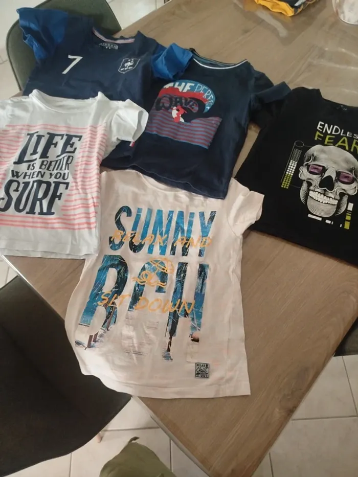 Lot tee shirt 6 ans