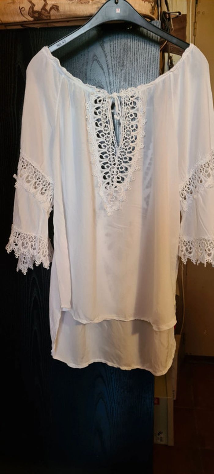 Blouse bohème brodée blanche t unique neuve made in Italy