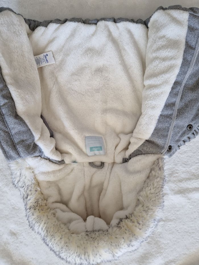 Manteau gris pailleté 6mois - photo numéro 3