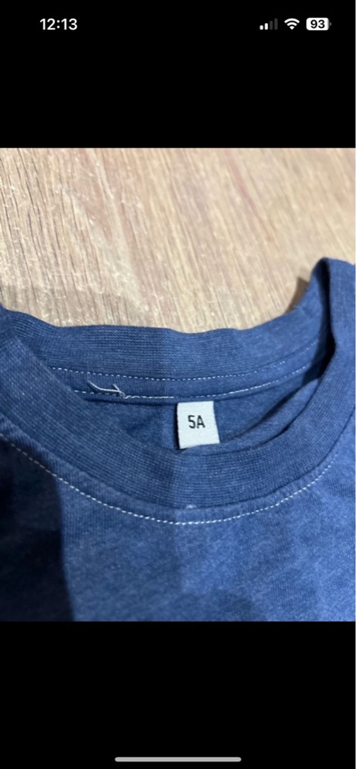 Teeshirt manches courtes bleu marine vert motif tropical 5 ans