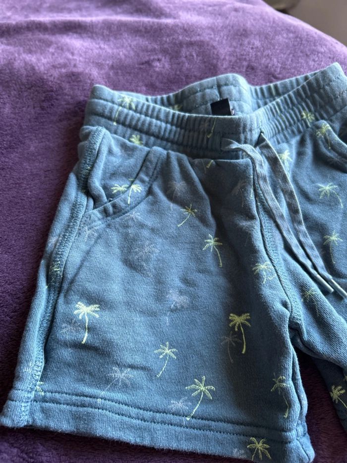 Bermuda short en molleton bleu imprimé palmiers kiabi 3 ans - photo numéro 2